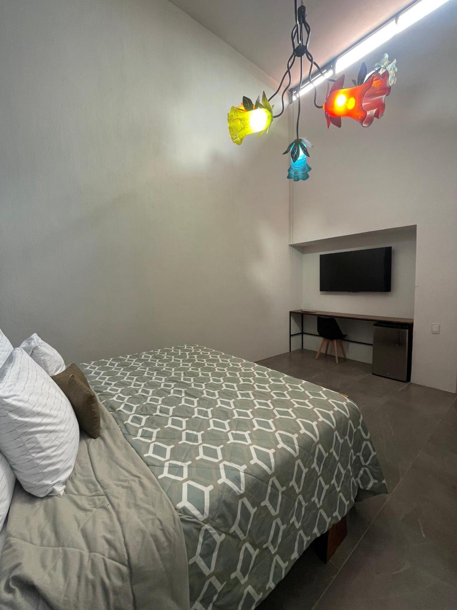 Quinta La Perla Hostel Guadalajara Ngoại thất bức ảnh