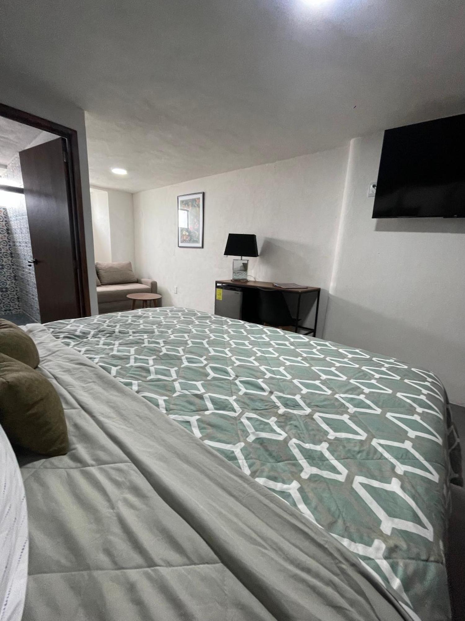 Quinta La Perla Hostel Guadalajara Ngoại thất bức ảnh